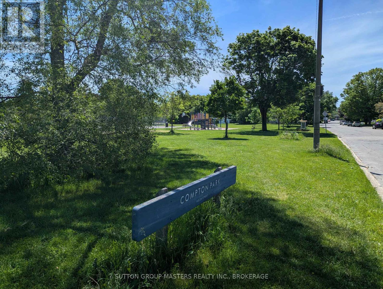 165 Helen Street Property Photo 9