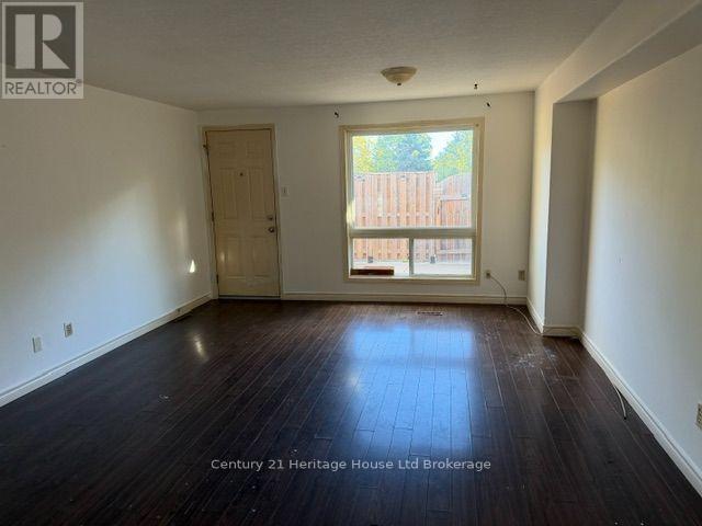 13 - 900 James Street Property Photo 3