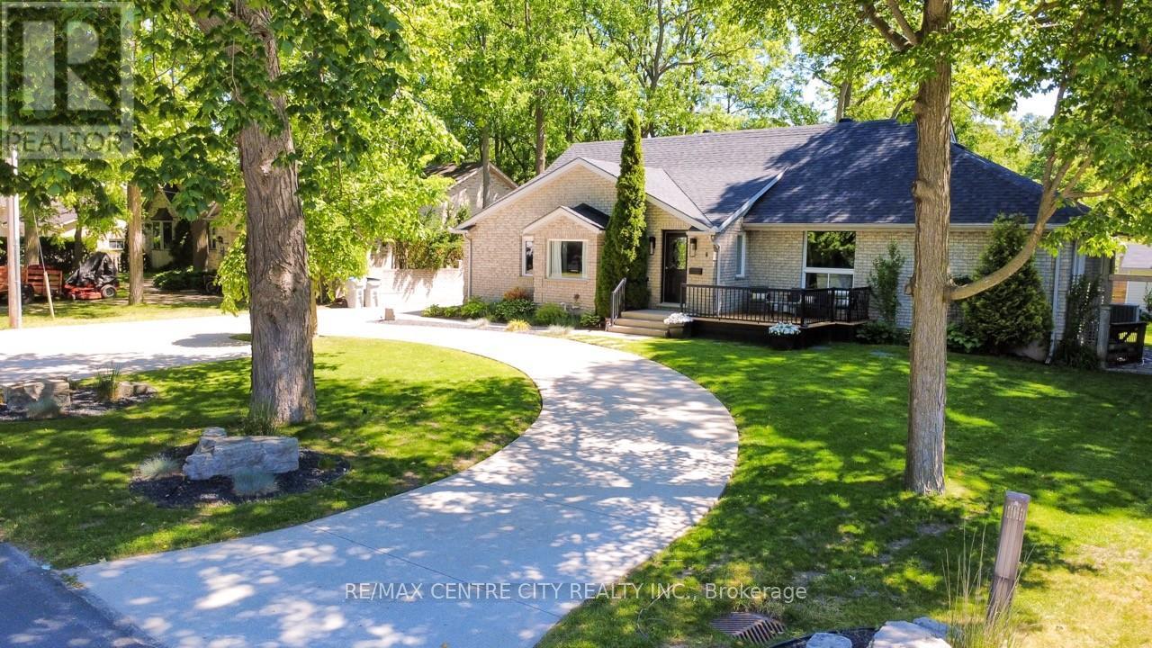 6 Prince Albert Street Property Photo 1