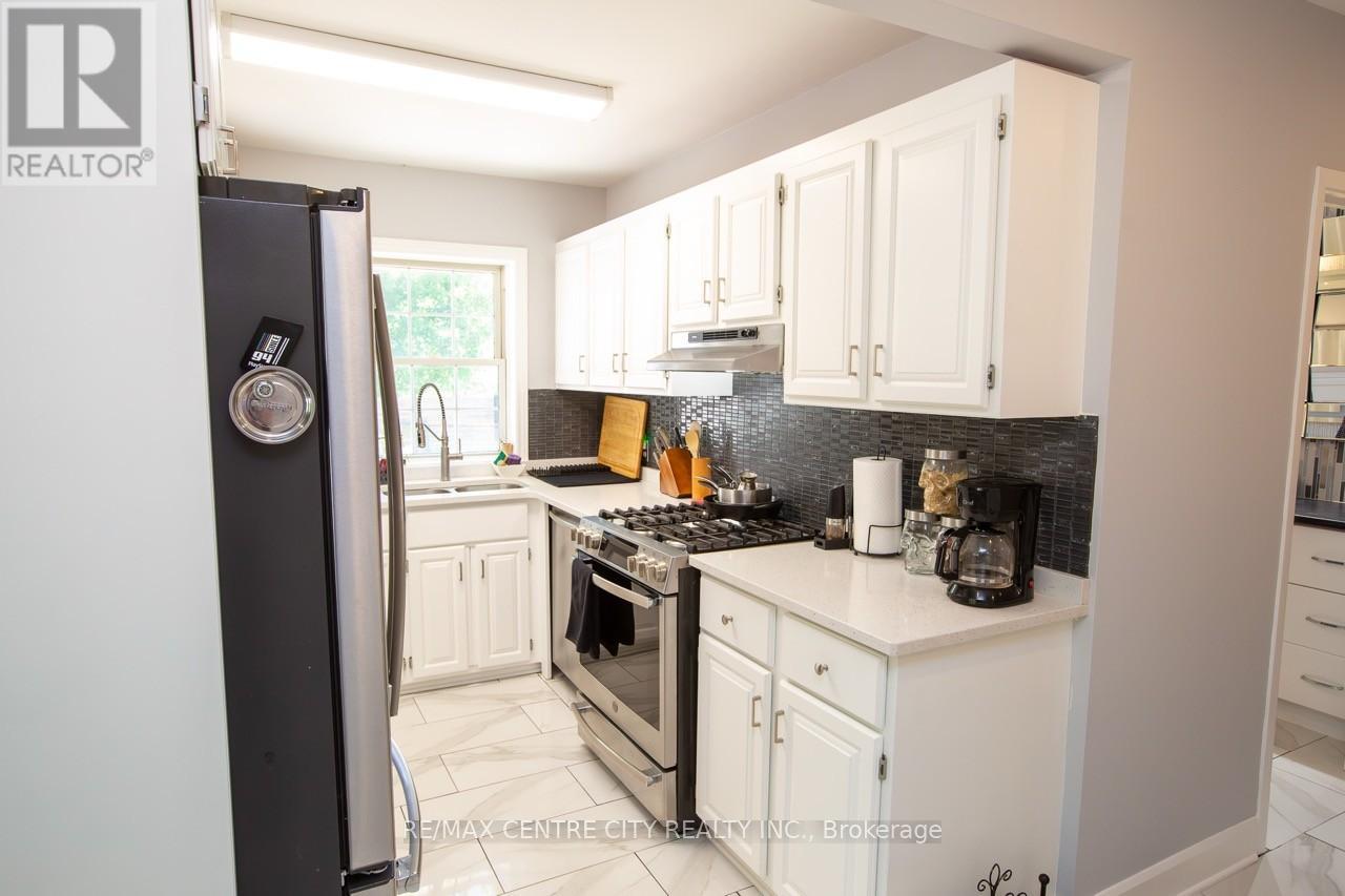 6 Prince Albert Street Property Photo 10