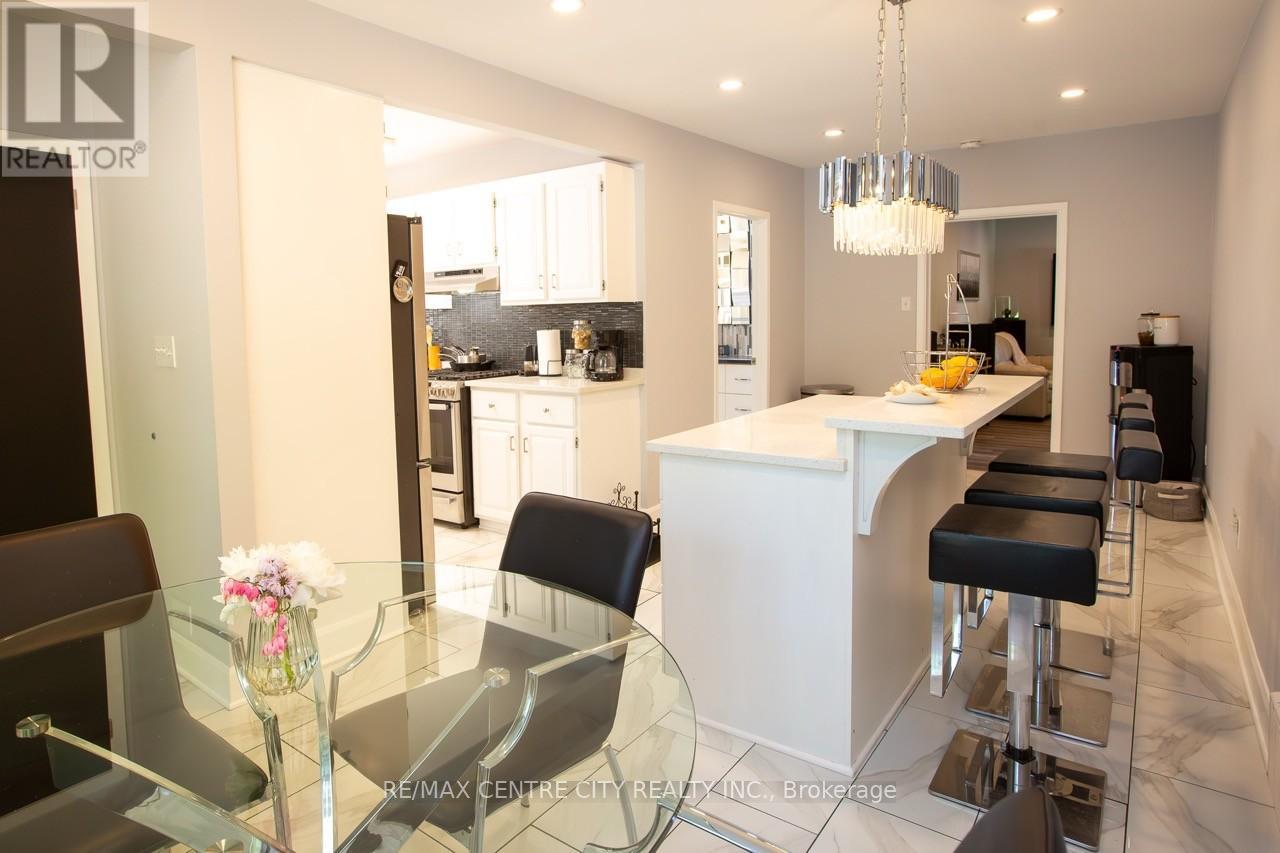 6 Prince Albert Street Property Photo 12