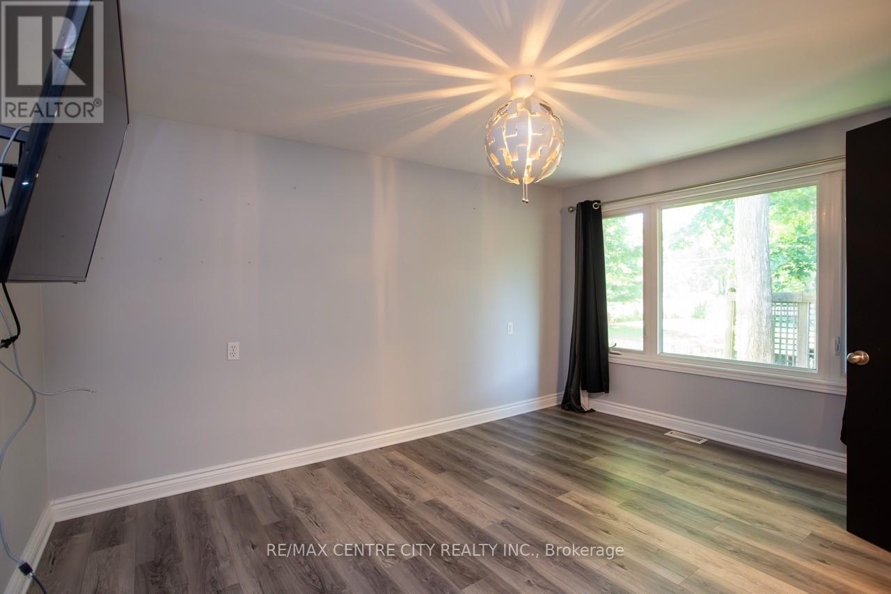 6 Prince Albert Street Property Photo 16