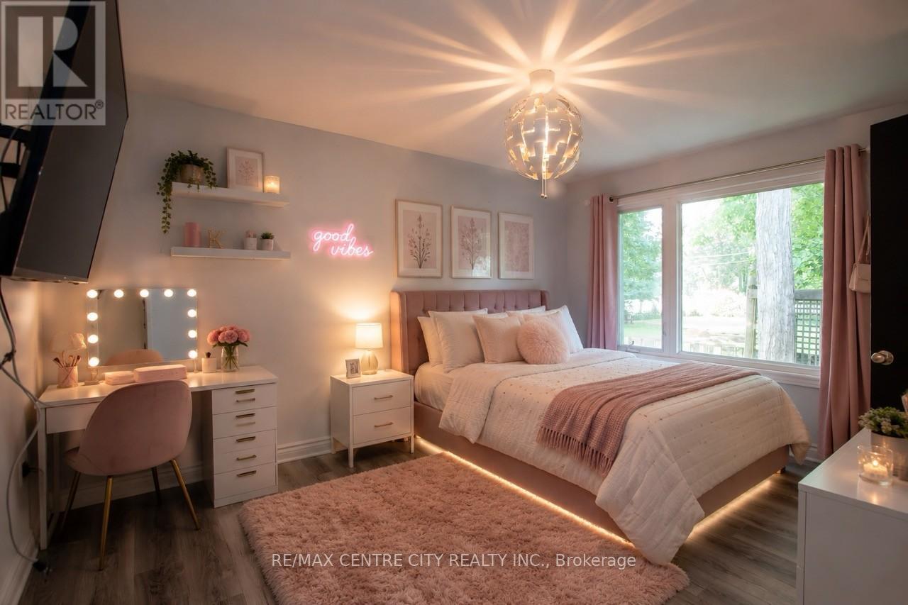 6 Prince Albert Street Property Photo 17