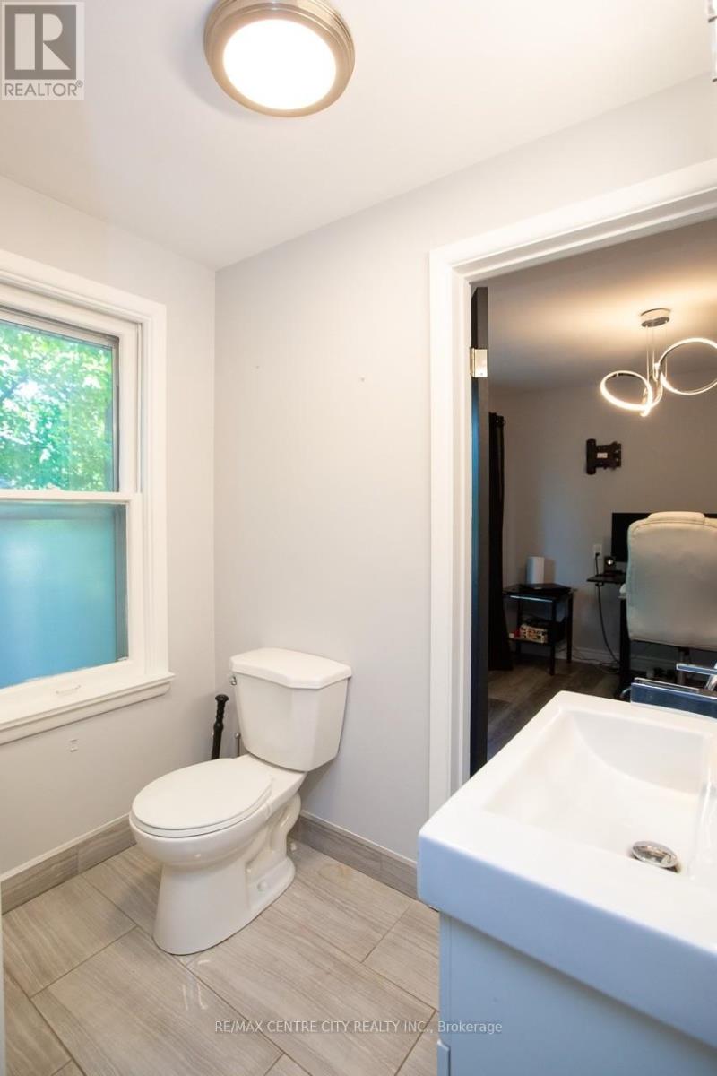 6 Prince Albert Street Property Photo 18