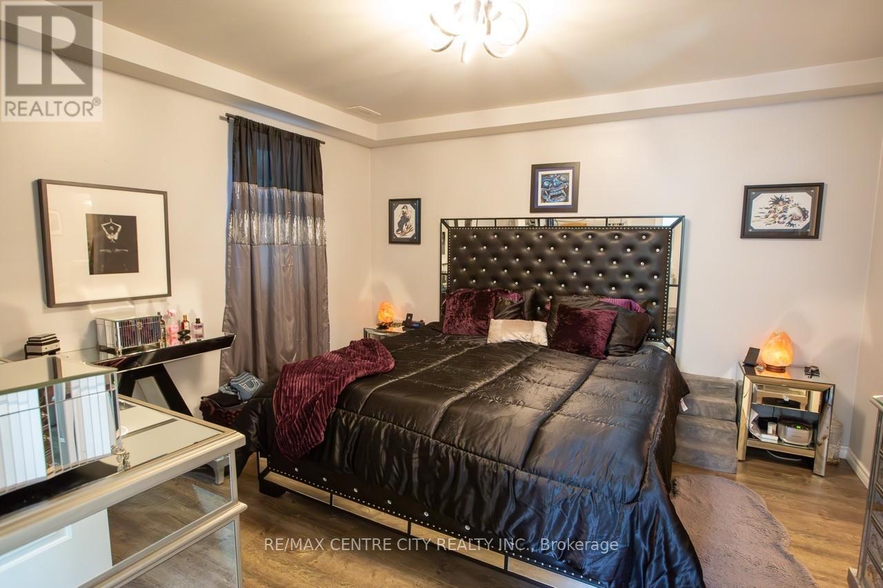 6 Prince Albert Street Property Photo 20