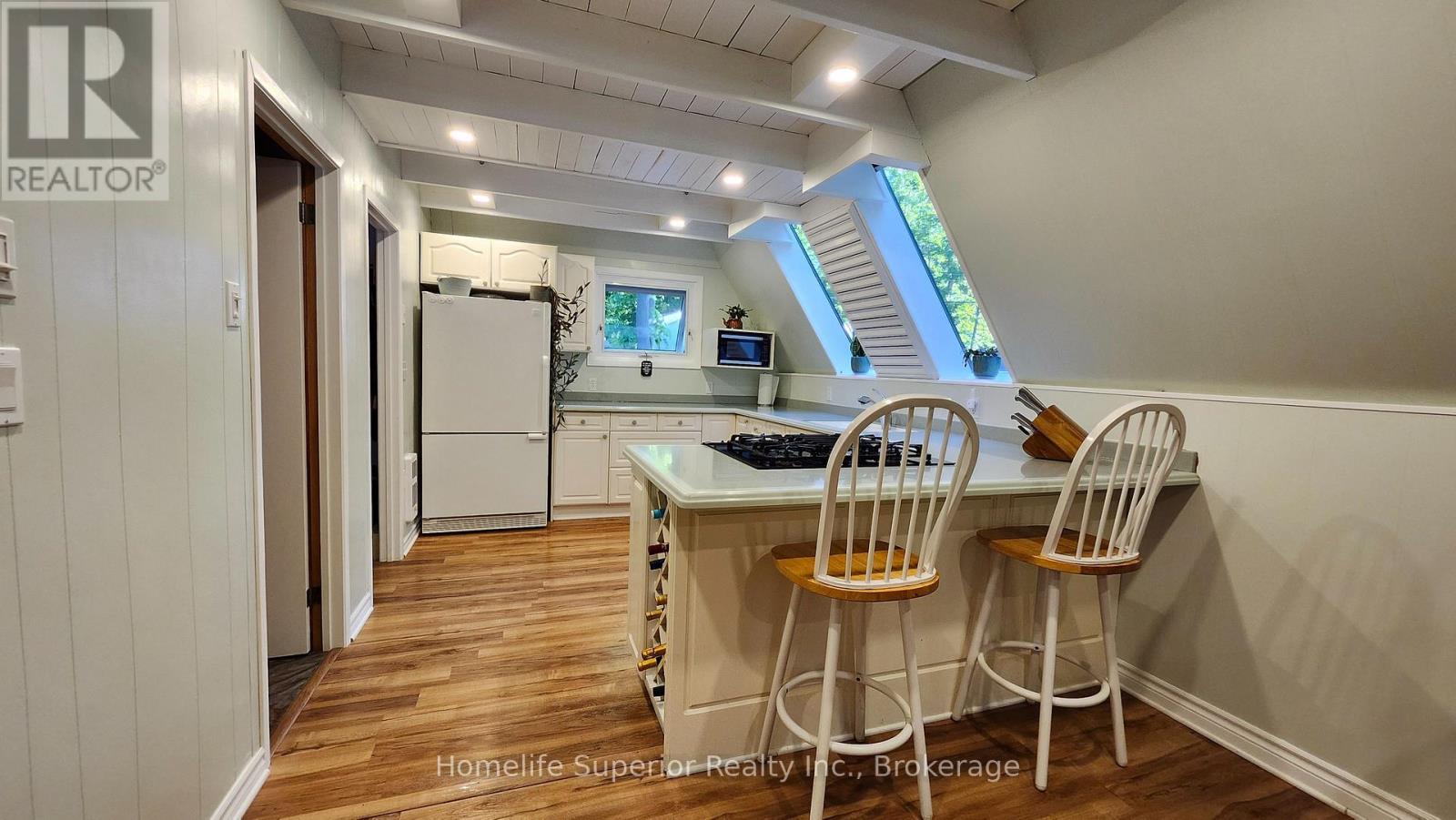 1121 Cook Road Property Photo 6