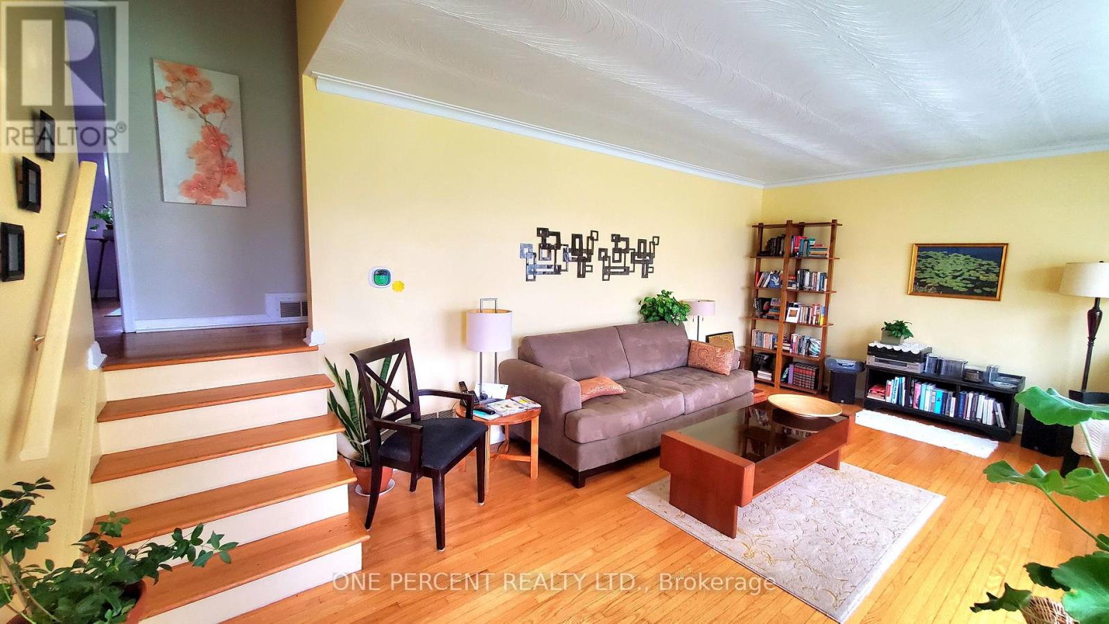 164 Redford Crescent Property Photo 4