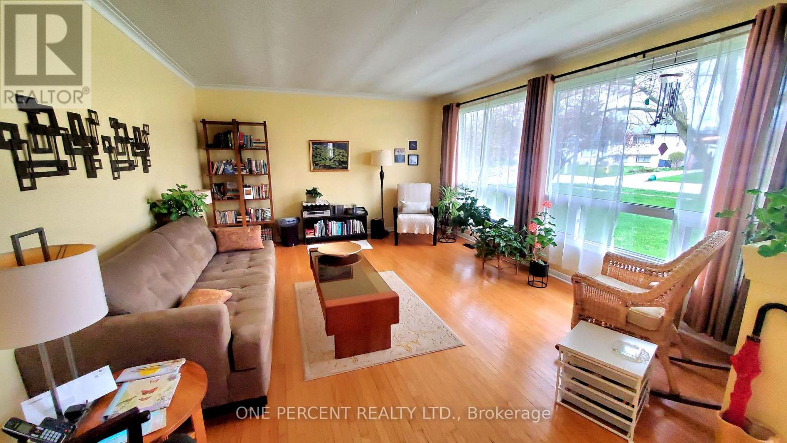164 Redford Crescent Property Photo 6