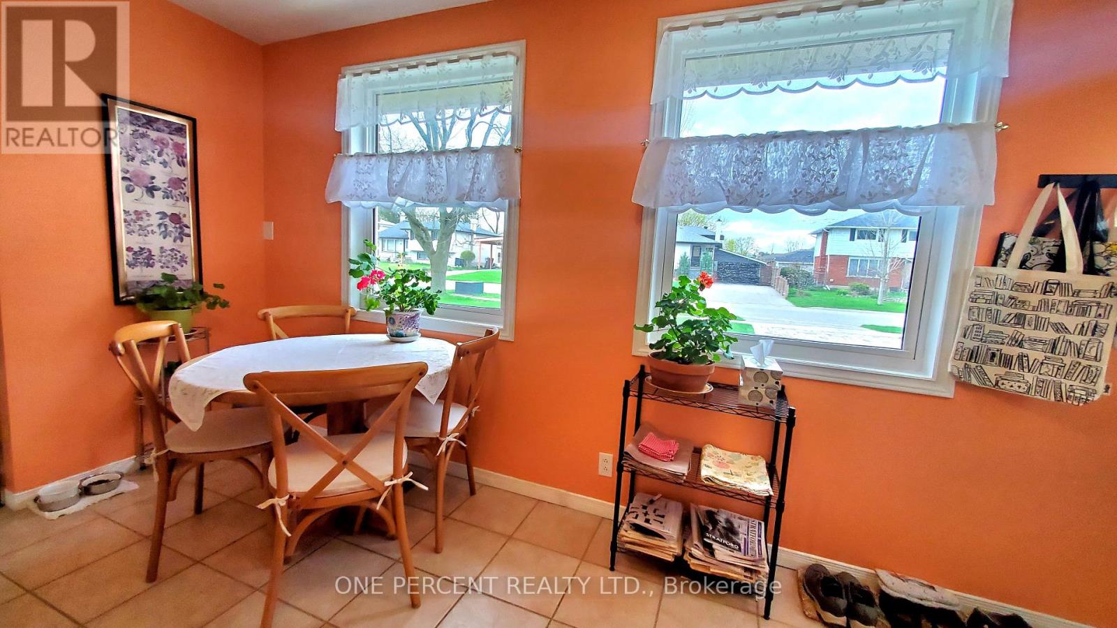 164 Redford Crescent Property Photo 16
