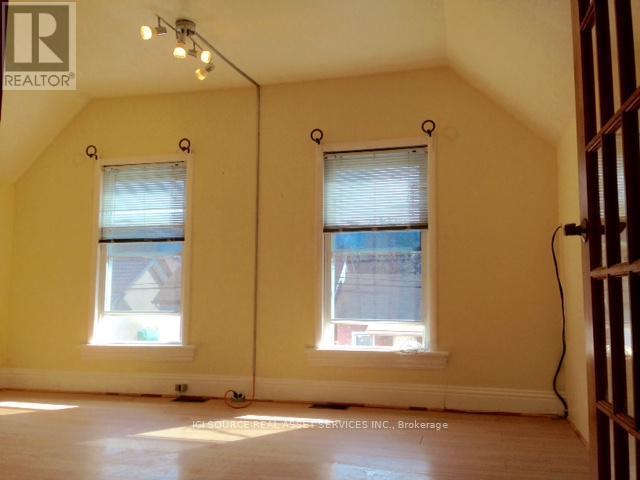 269 Cannon Street E Property Photo 14
