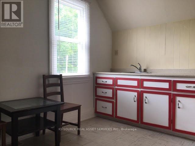 269 Cannon Street E Property Photo 15