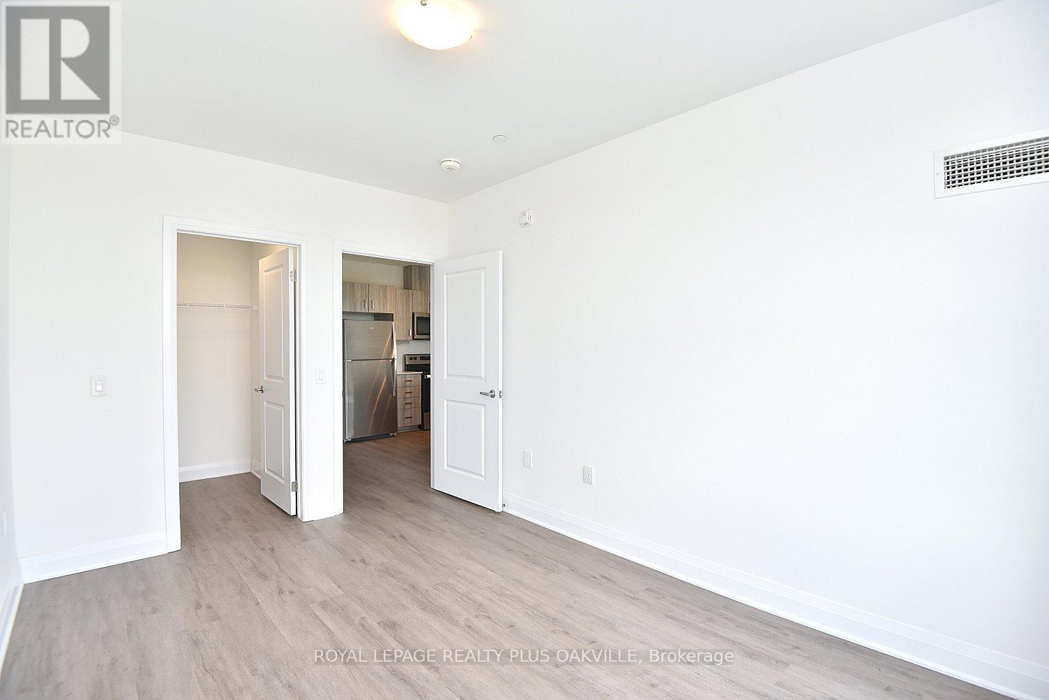 514 - 1936 Rymal Road E Property Photo 20