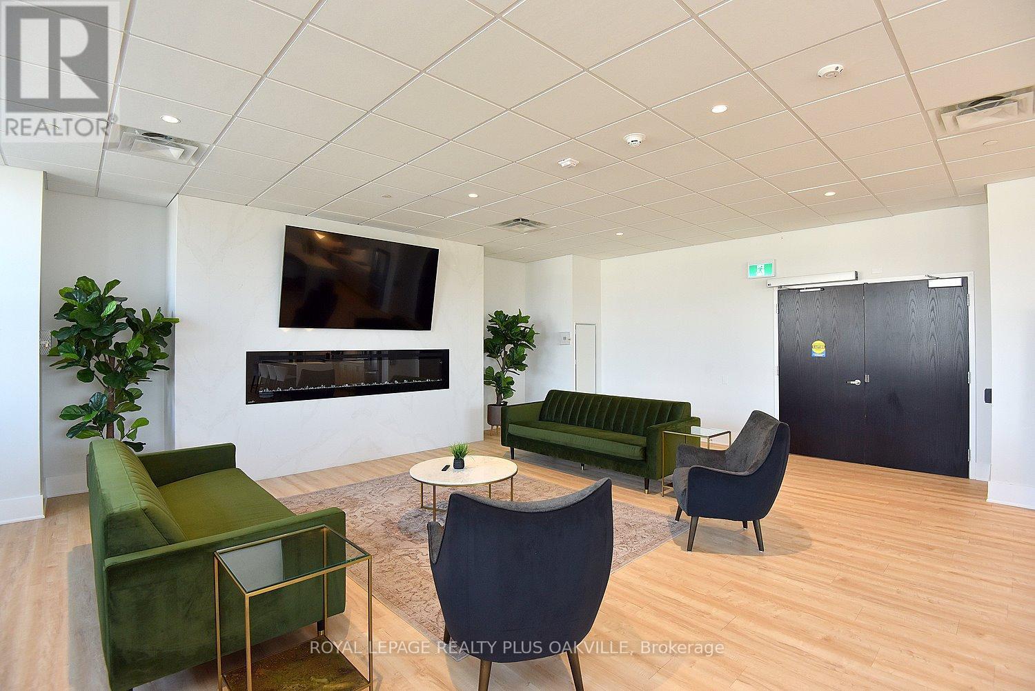 514 - 1936 Rymal Road E Property Photo 37