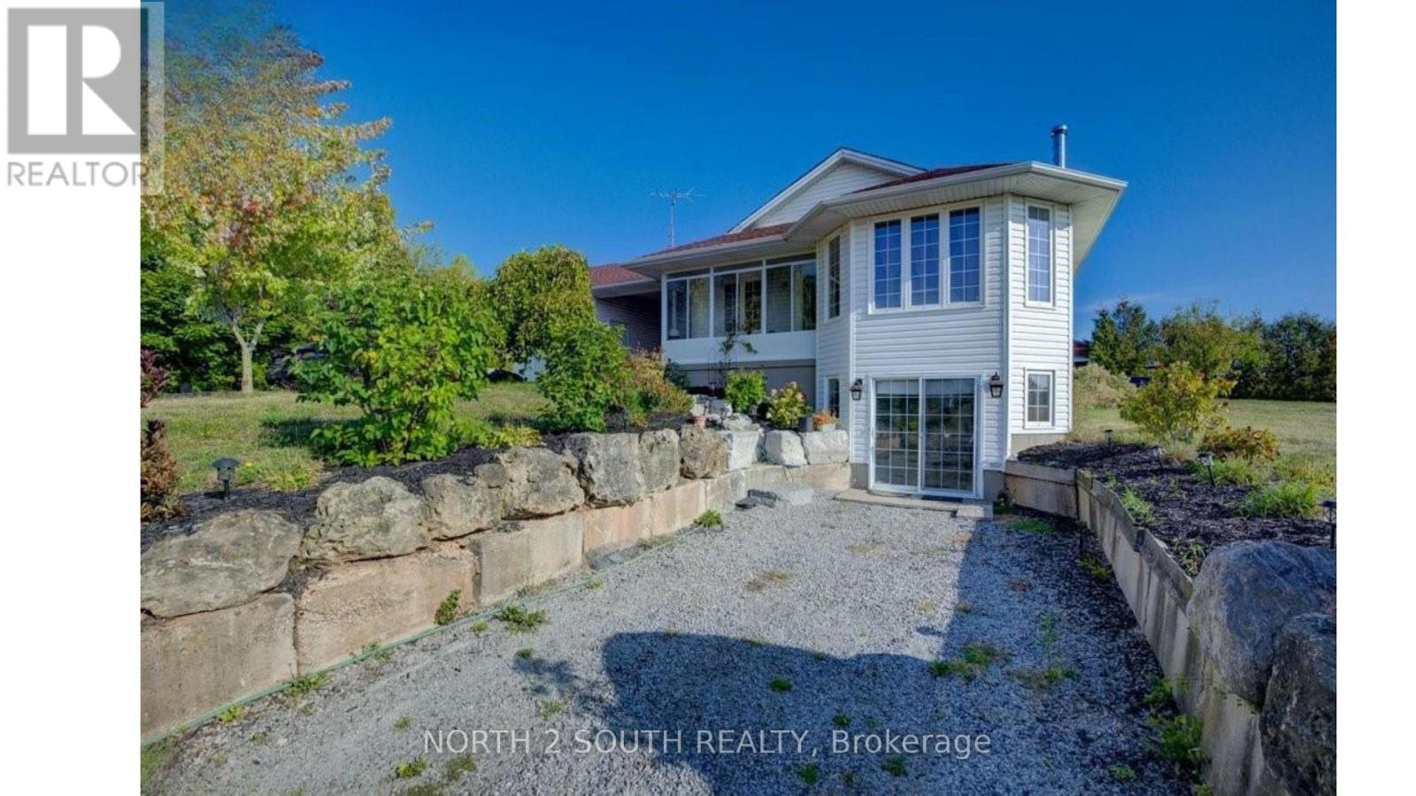6737 Highway 20 Property Photo 2