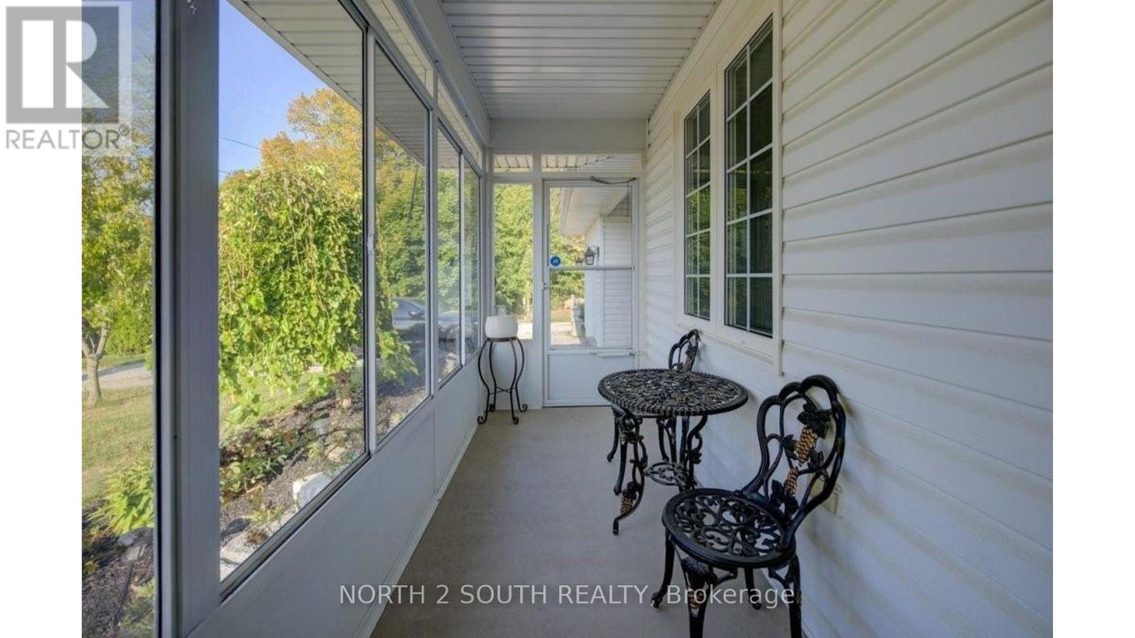 6737 Highway 20 Property Photo 8