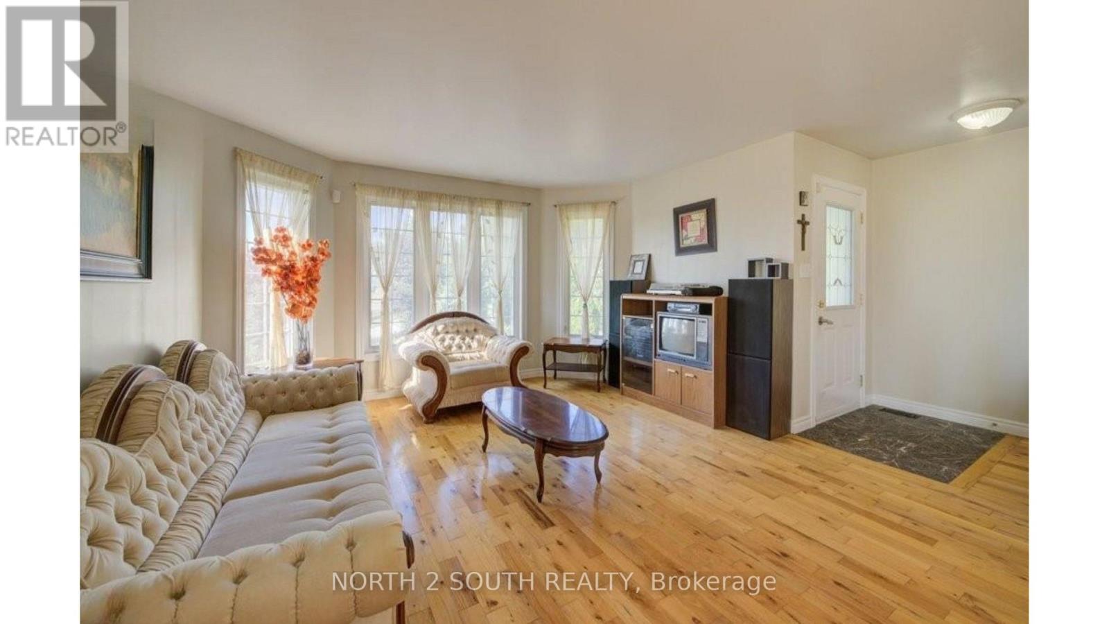 6737 Highway 20 Property Photo 18