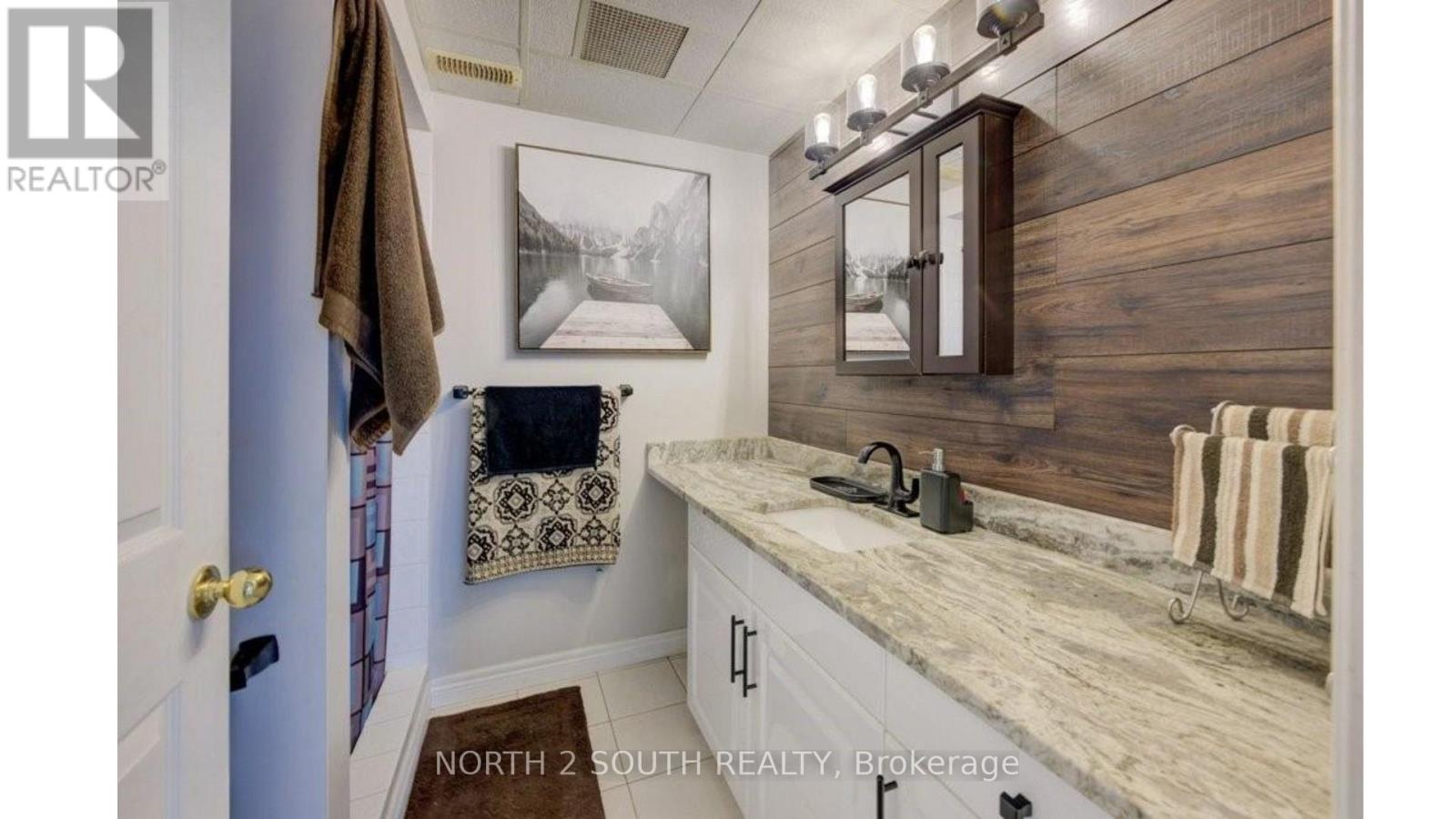 6737 Highway 20 Property Photo 32