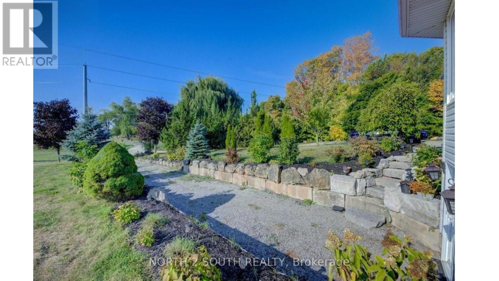 6737 Highway 20 Property Photo 34