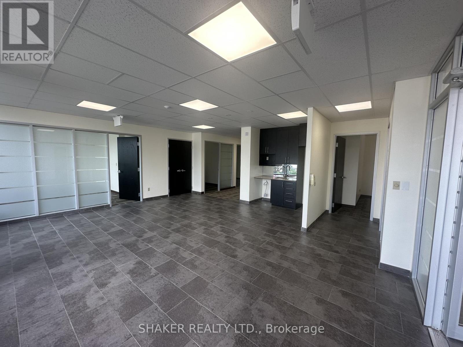 1296 Carling Avenue Property Photo 5