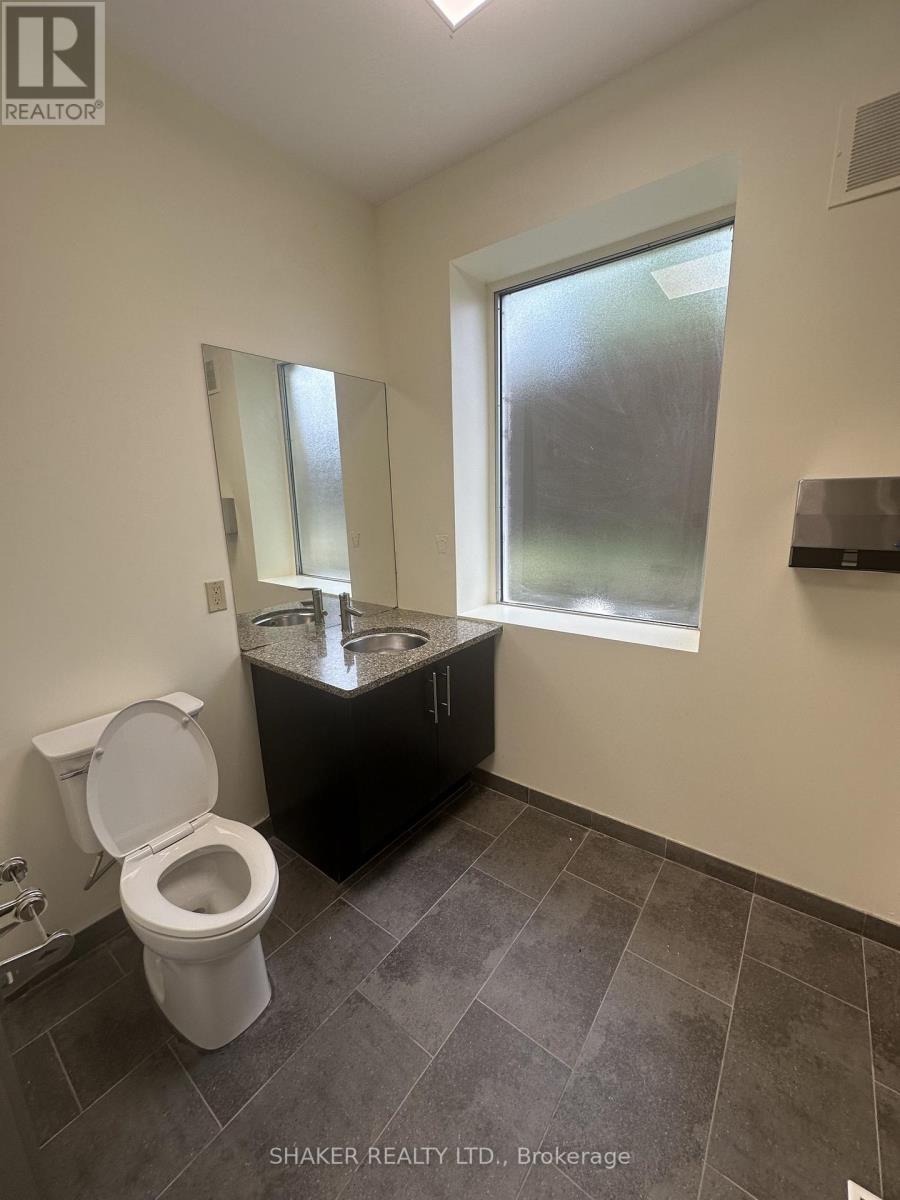 1296 Carling Avenue Property Photo 11
