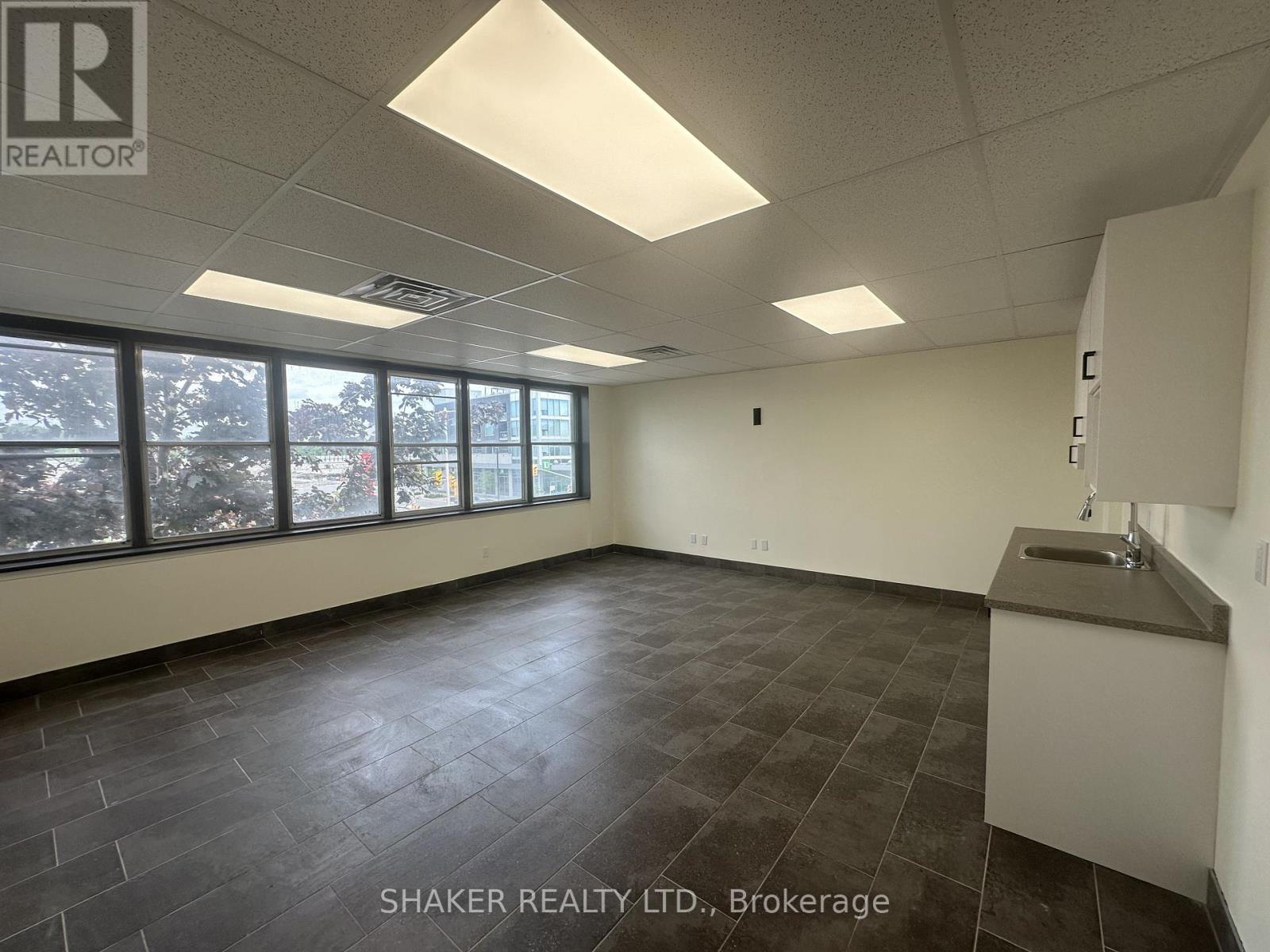 1296 Carling Avenue Property Photo 21