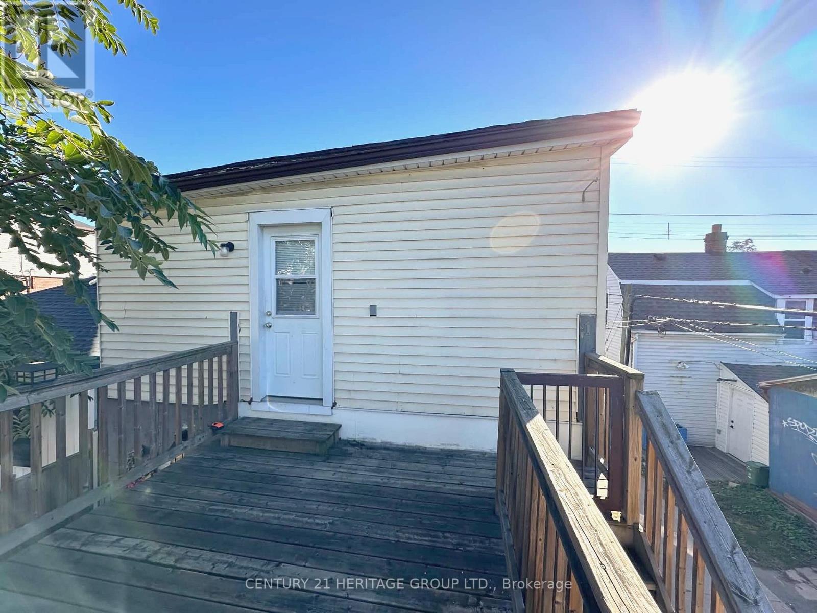 1125 Cannon Street E Property Photo 1