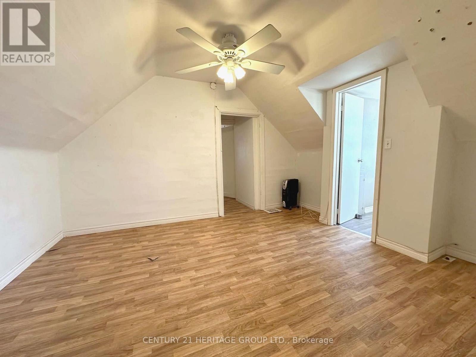 1125 Cannon Street E Property Photo 5