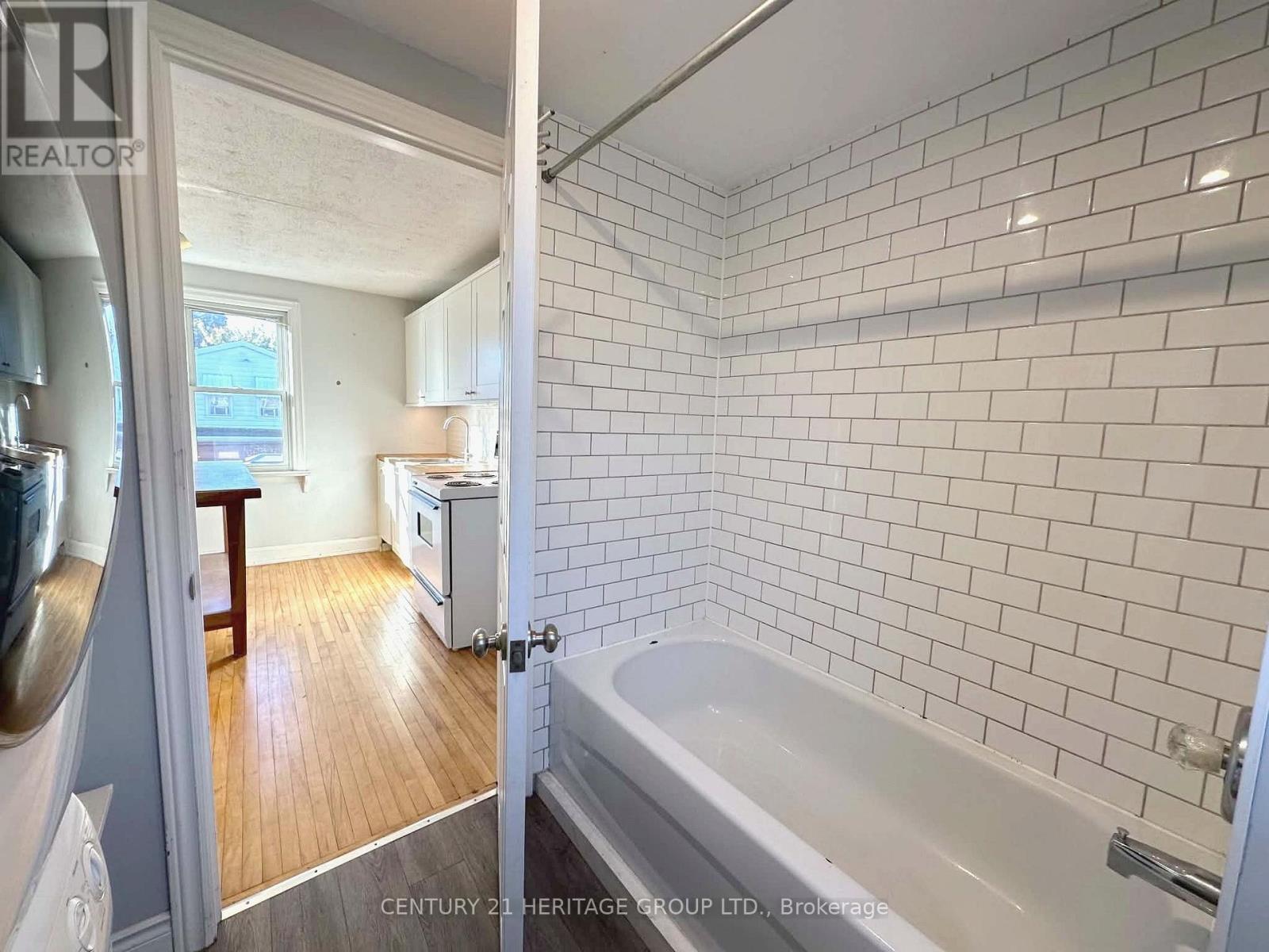 1125 Cannon Street E Property Photo 6