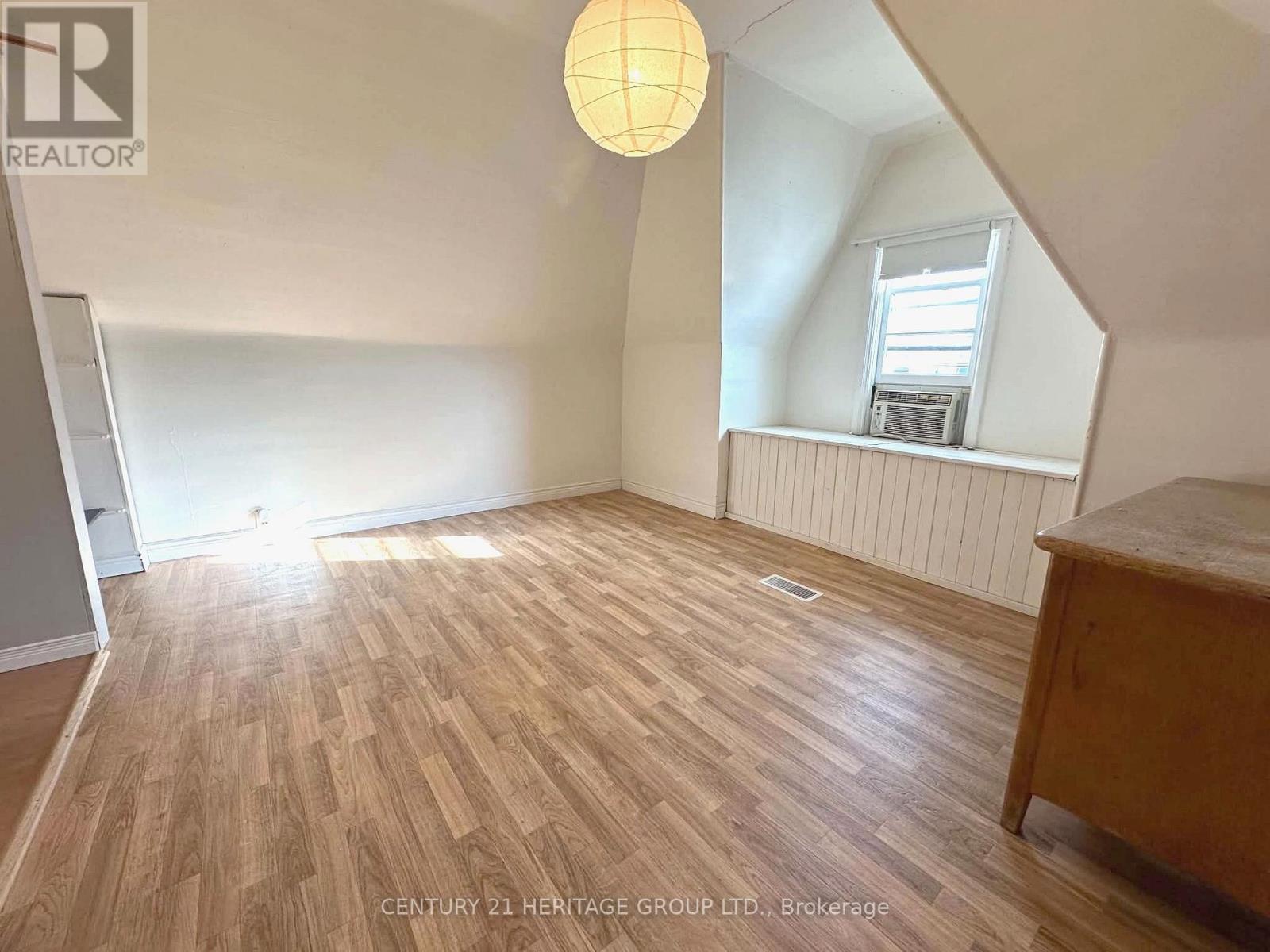 1125 Cannon Street E Property Photo 7