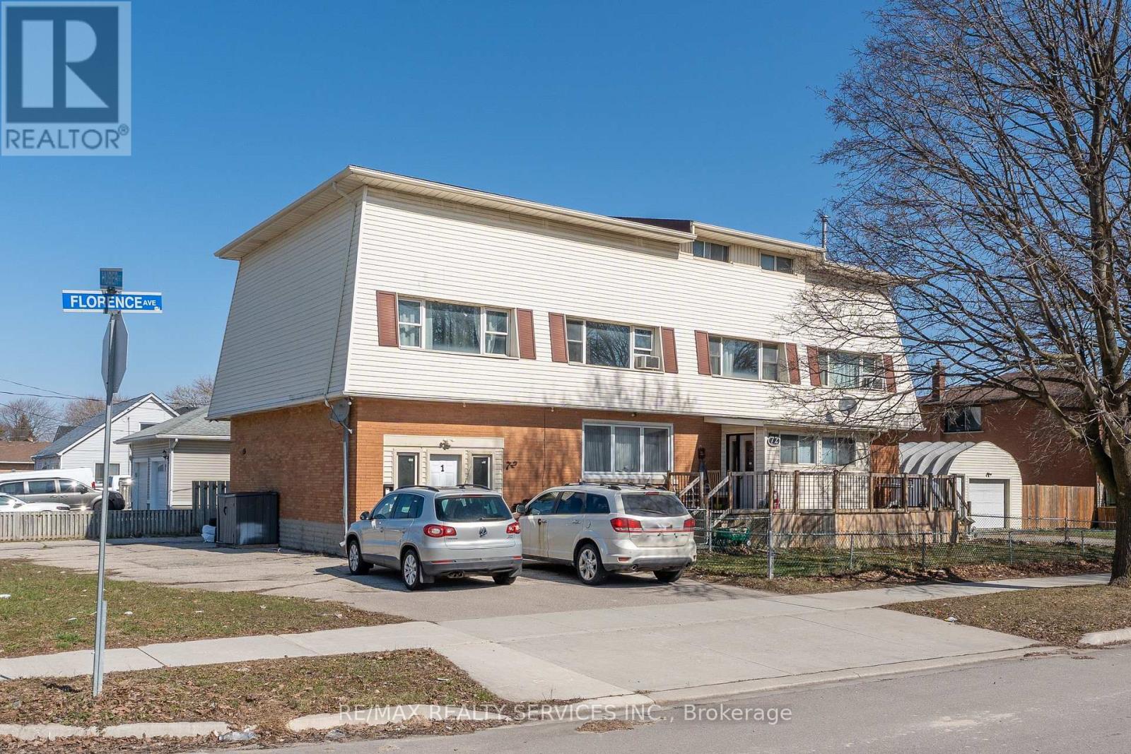72 Florence Avenue Property Photo 4