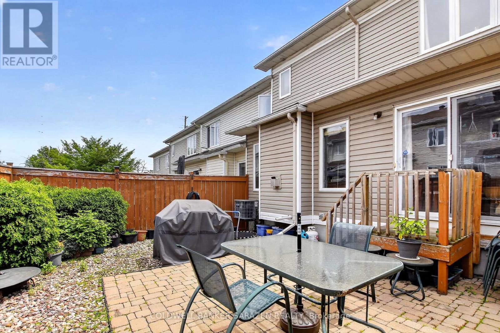 7 Barnstone Drive Property Photo 27