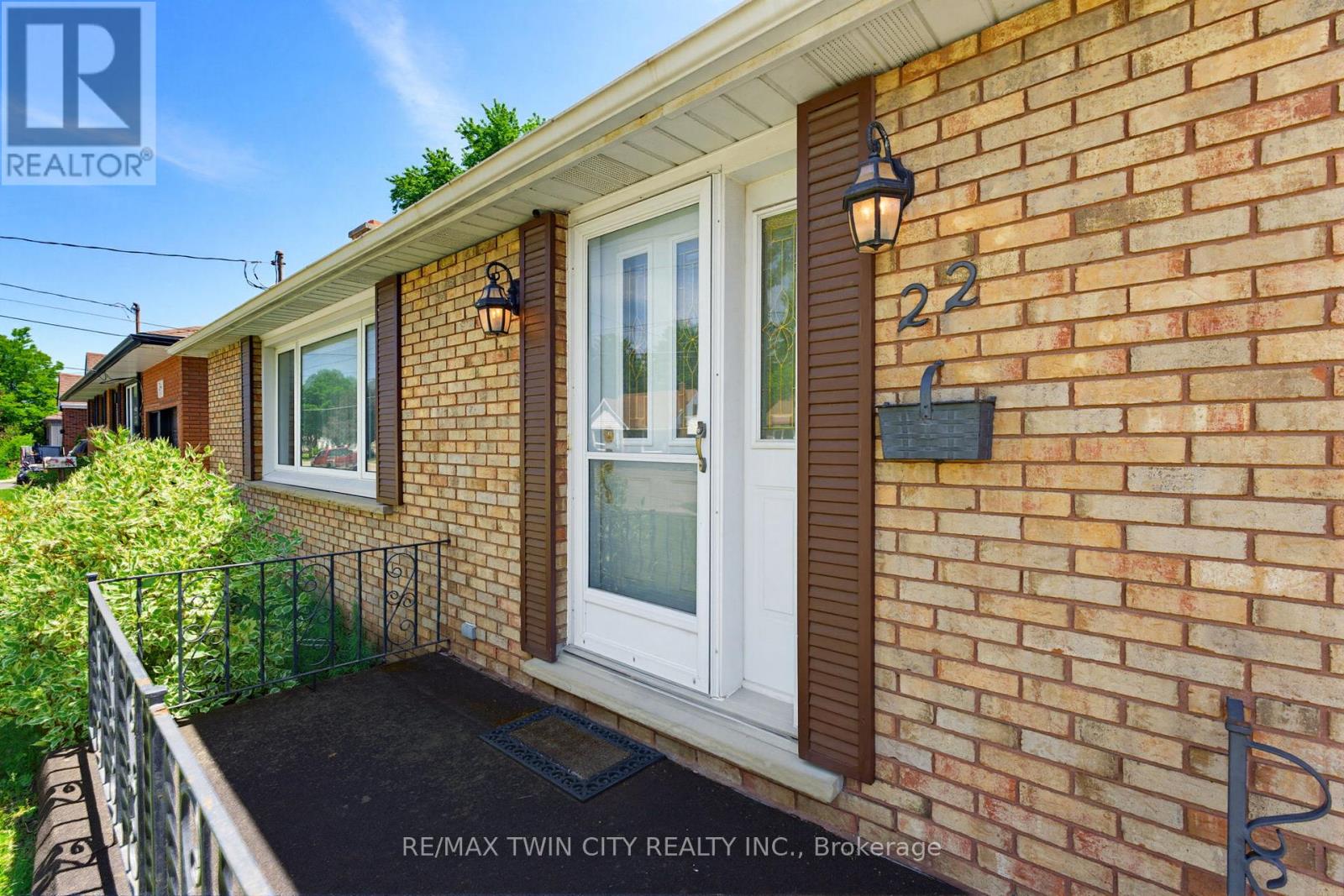 22 Dunsdon Street Property Photo 6