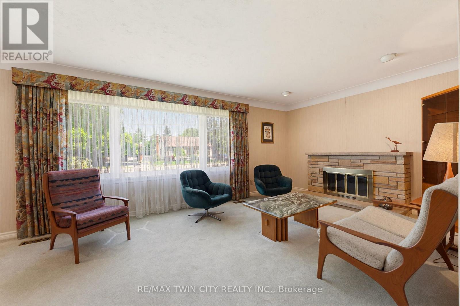 22 Dunsdon Street Property Photo 10
