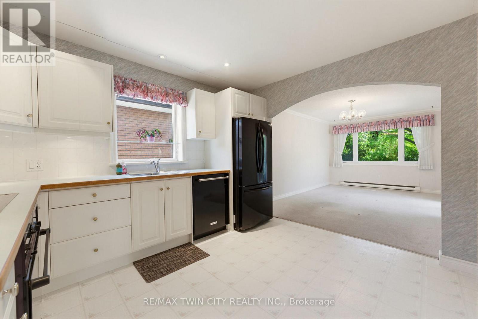 22 Dunsdon Street Property Photo 11