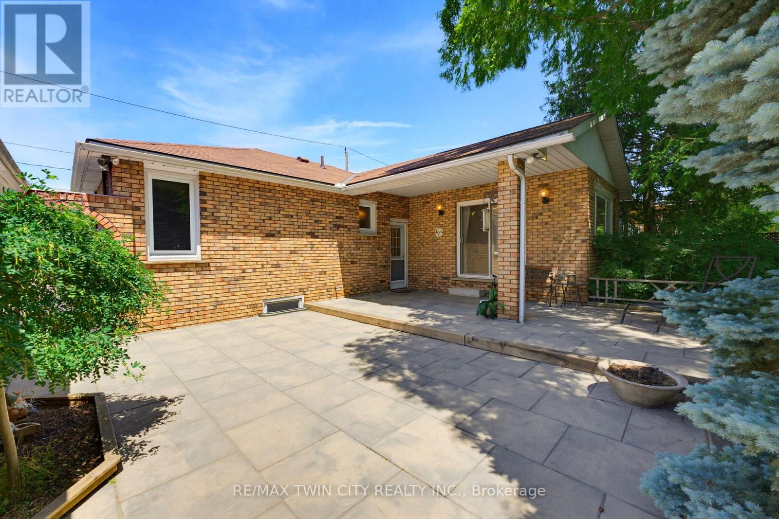 22 Dunsdon Street Property Photo 29