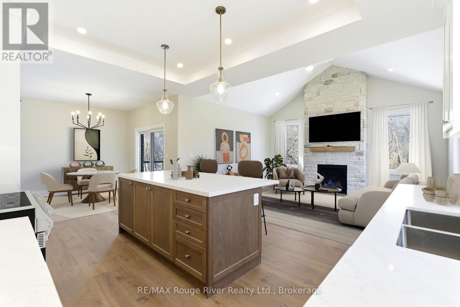 6-1000 D'arcy Street Property Photo 8