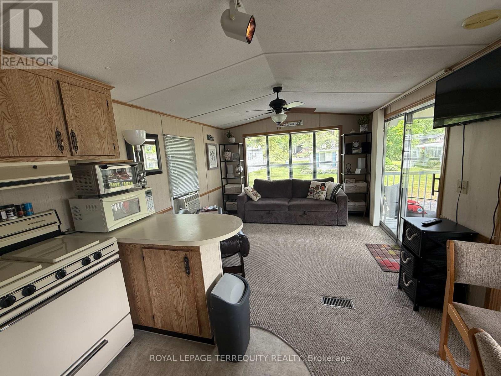 262 Birch Property Photo 12