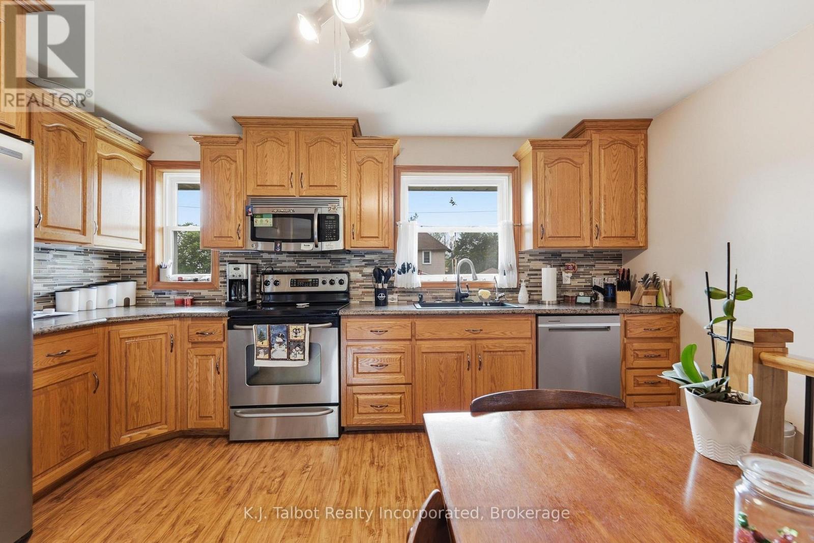 155 James Street Property Photo 8