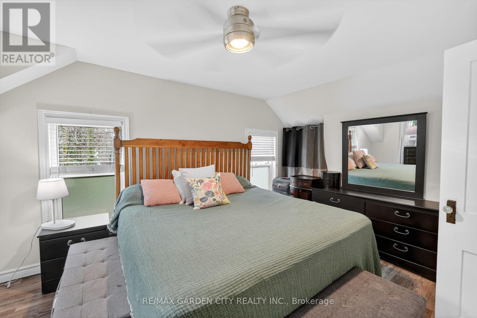 3555 Campden Road Property Photo 20