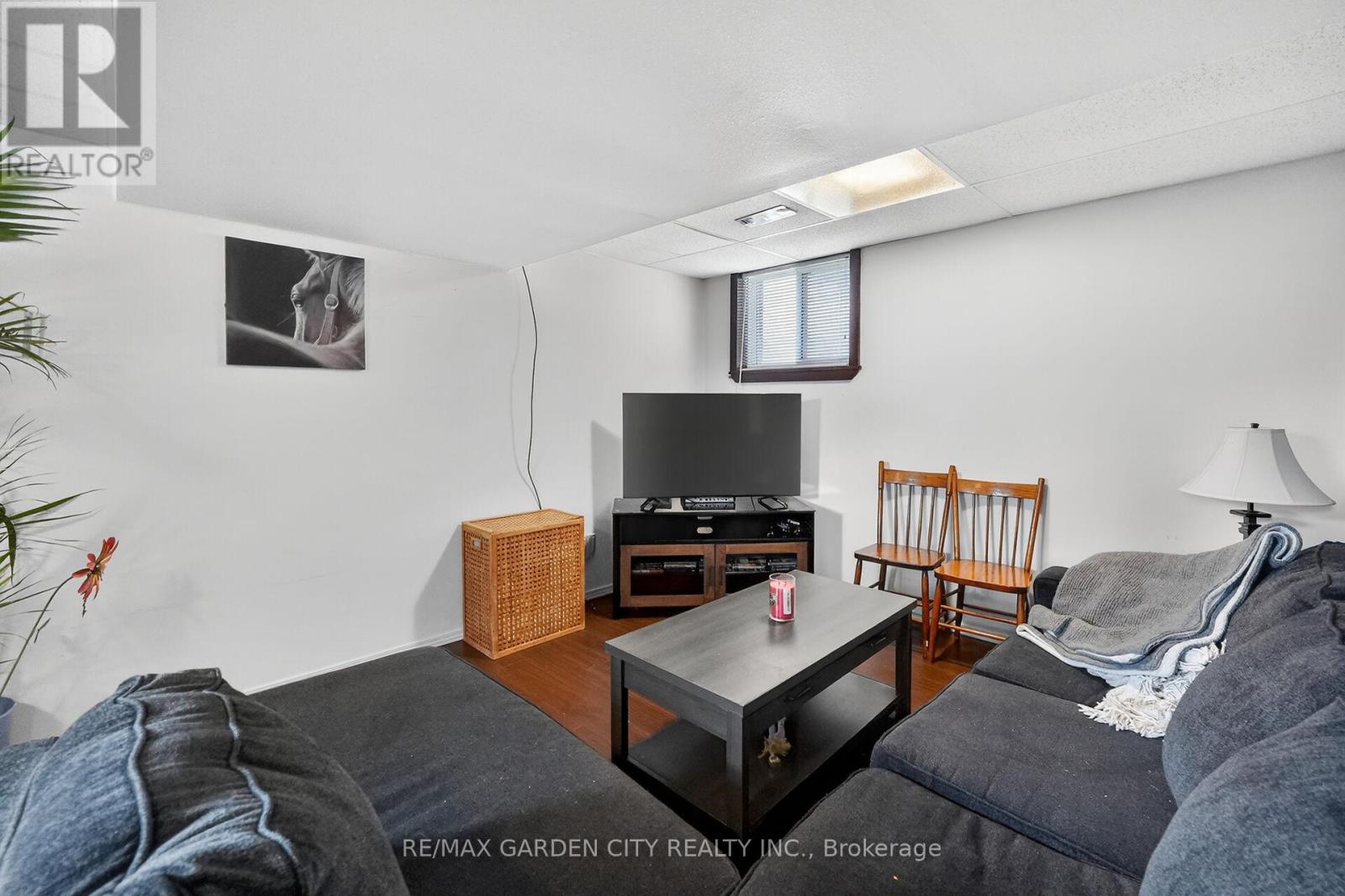 3555 Campden Road Property Photo 26
