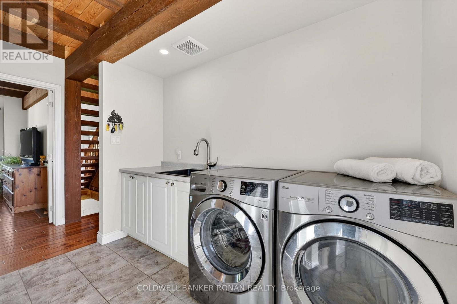 3 Laela Crescent Property Photo 19