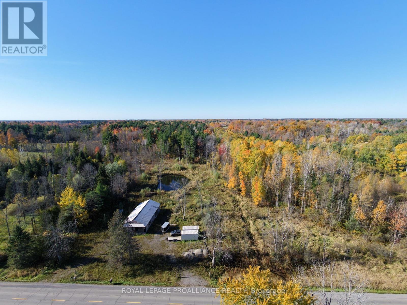 2102 County 44 Road Property Photo 2