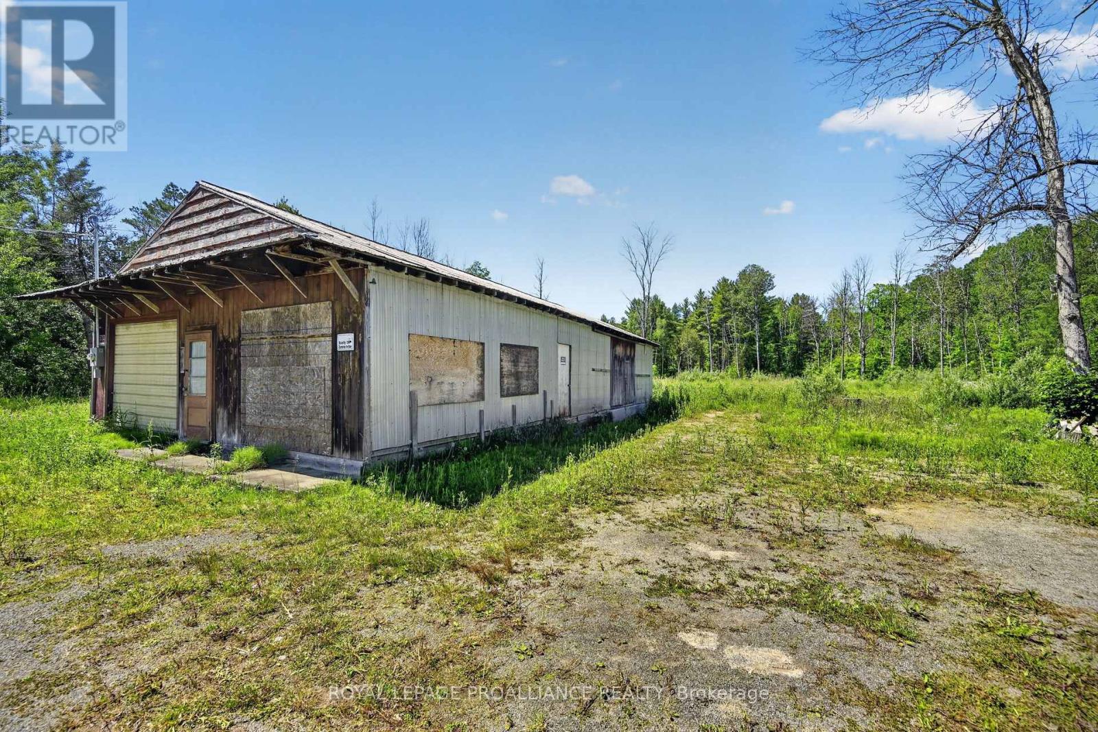 2102 County 44 Road Property Photo 15