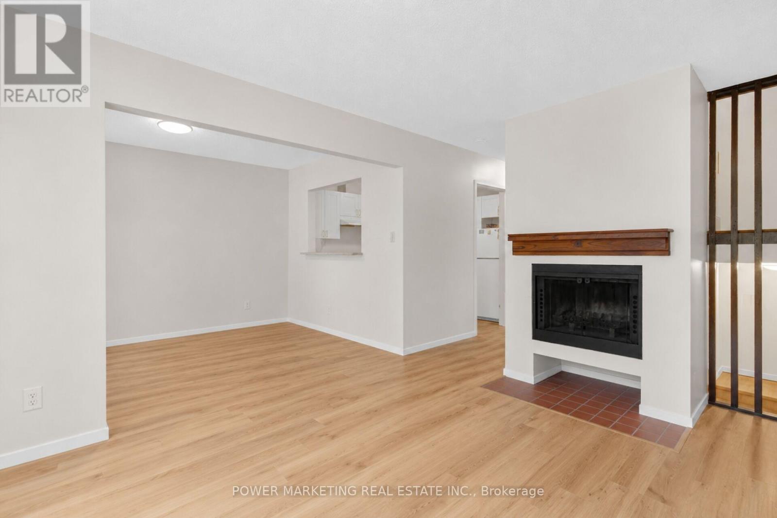 95 - 3415 Uplands Drive Property Photo 7
