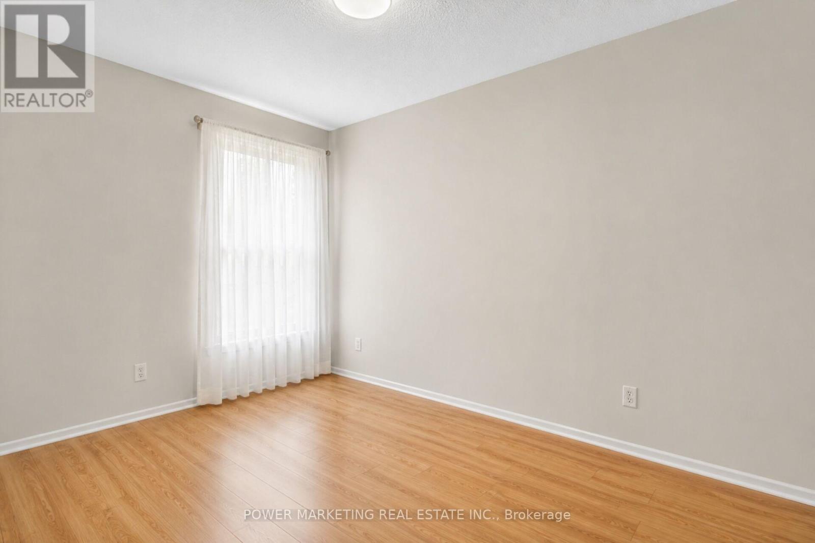 95 - 3415 Uplands Drive Property Photo 8