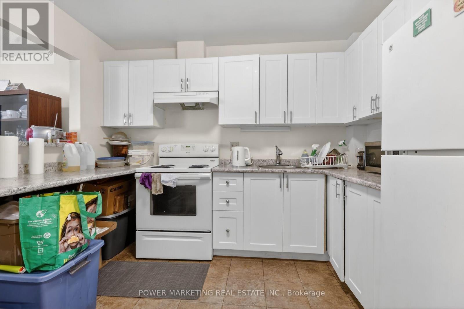 95 - 3415 Uplands Drive Property Photo 34