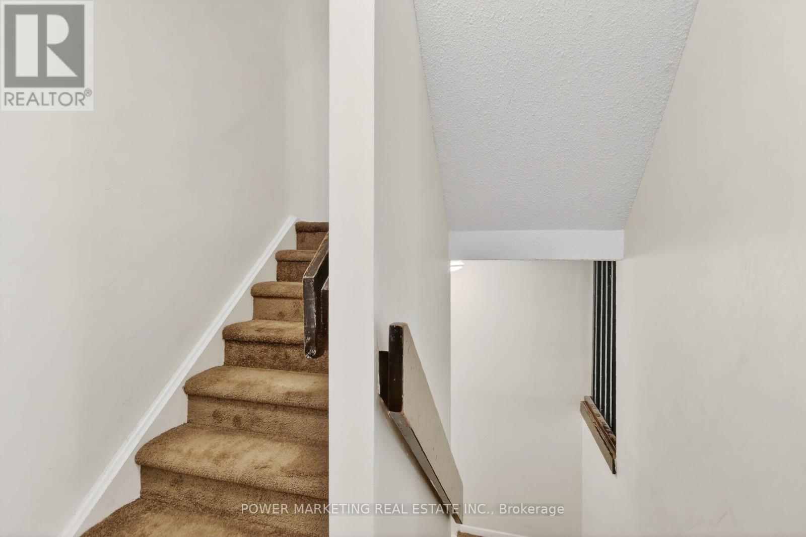 95 - 3415 Uplands Drive Property Photo 38