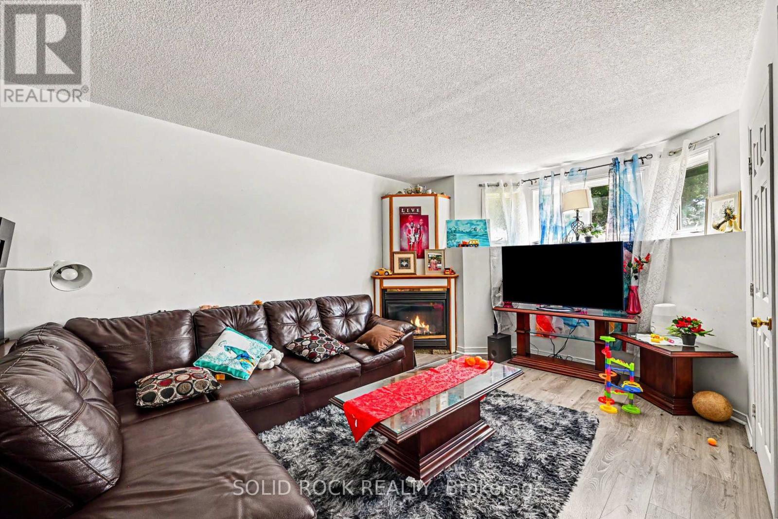 532 Mario Street Property Photo 14