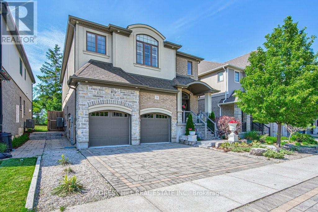 158 Eaglecrest Street Property Photo 3