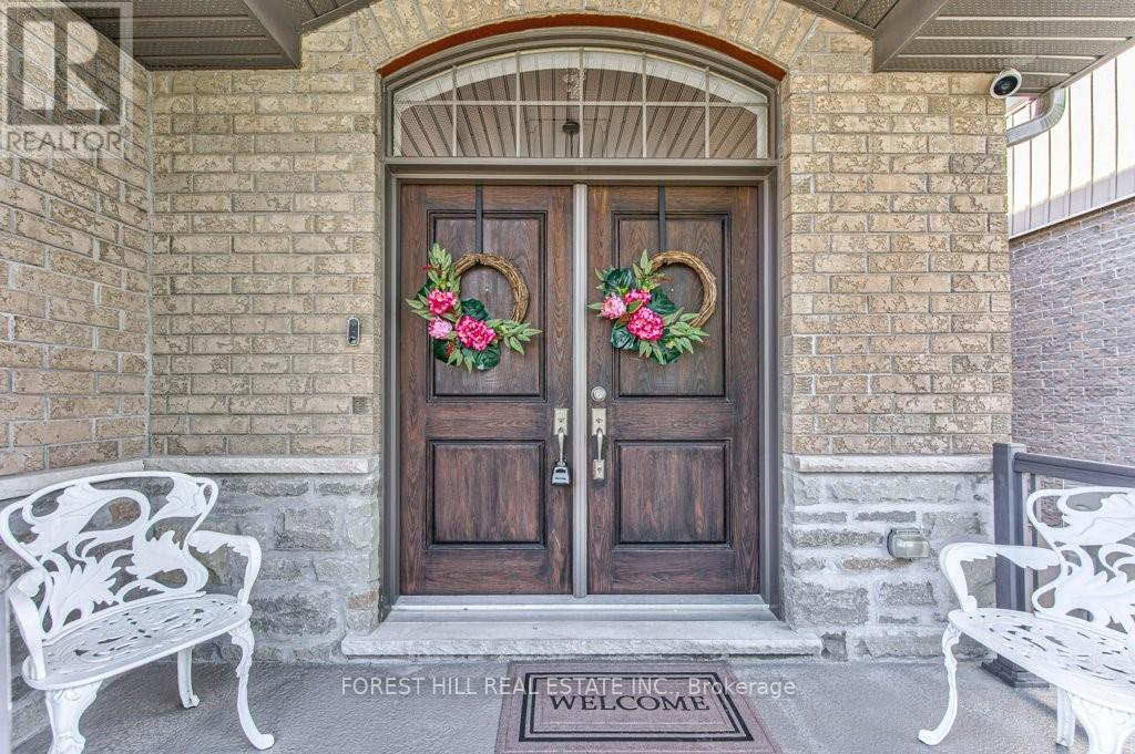 158 Eaglecrest Street Property Photo 4